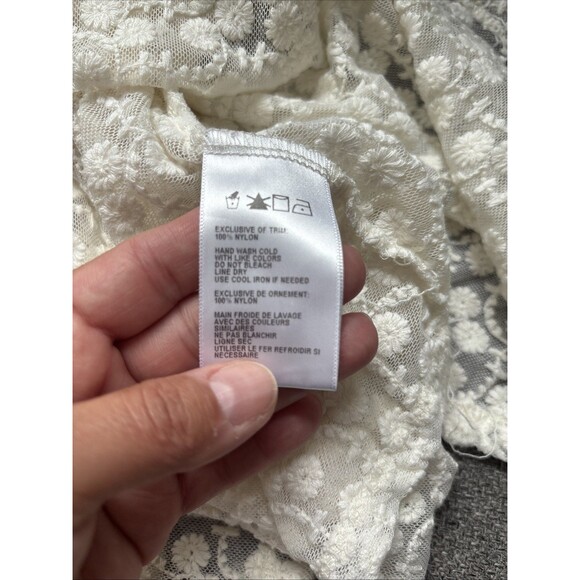 Urban Outfitters Boho Fairy Lace Tank Top S Shark Bite Hem Embroidered Straps - Picture 7 of 7